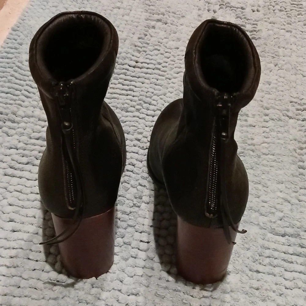 Jeffrey Campbell shoes - Picture 2 of 4